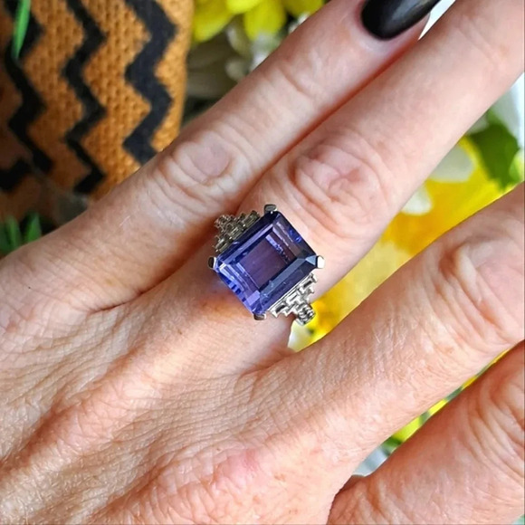 Jewelry - Natural Color Change Fluorite & White Topaz Ring.